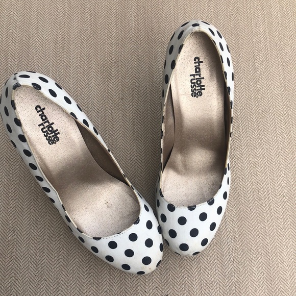 Heels - Picture 2 of 5